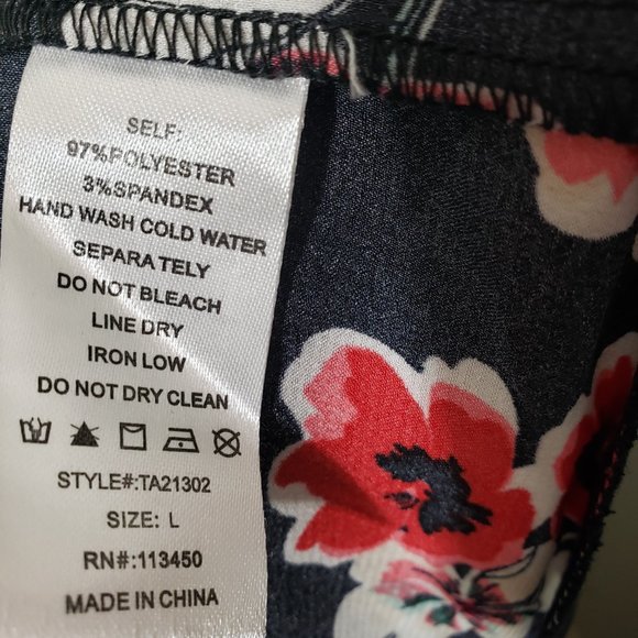 Fashion Nova blouse size large. - Picture 7 of 7